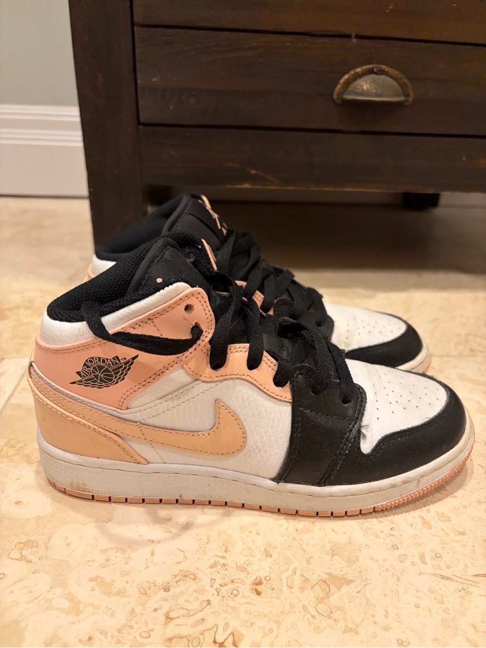 Air Jordan Mid- size 4.5